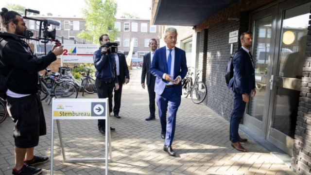 За първи път националист председателства в нидерландския парламент